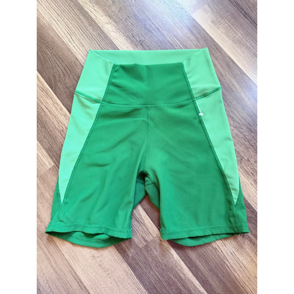 Wilo The Label Biker Shorts Womens Medium Green Excellent Ribbed High Waist